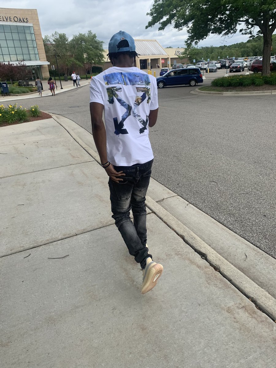 SpeakingOnChris's tweet photo. They Can’t Fuck With The Sauce 🤧 #LLFREAKY 🤍 https://t.co/5AYal9CLM2
