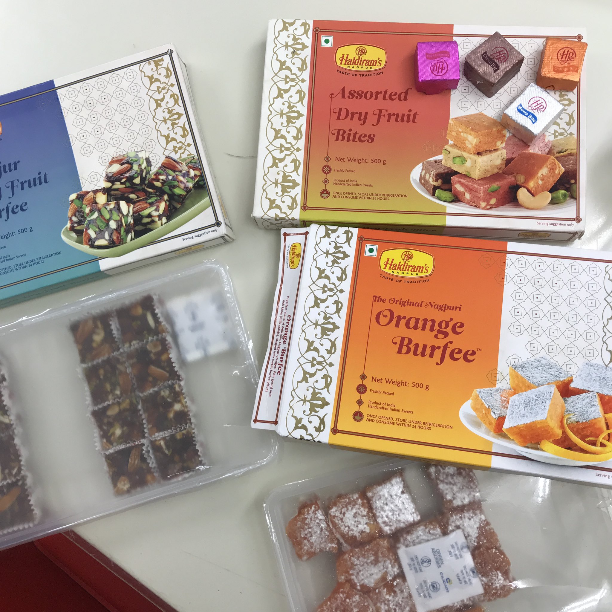 Mumbai+The India Tea House｜インドスイーツと無限チャイ on Twitter "（´`）.｡oO（スタッフからの