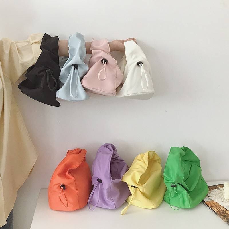 mmbagshop's tweet photo. พร้อมส่ง Baby Pastel bag✨
240-.
📩Line| Dm
size : 20x17x13cm
วัสดุทำจากผ้า Nylon กันน้ำในระดับนึง ซับในด้วย polyester
ตัวปิดกระเป๋าช่องหลักเป็นแม่เหล็ก��่อนด้านในผ้า
🖍มี8สี

#กระเป๋า #กระเป๋าสะพายข้าง #กระเป๋าสะพายไหล่ผู้หญิง #กระเป๋าผ้า #กระเป๋าแฟชั่น #กระเป๋าผ้า #กระเป๋าเป้ https://t.co/30zyaYfPWF