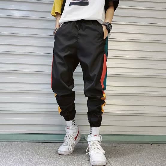  Kageyama Tobio - imagine this babie in streetwear? - any top would do as long as he's wearing jogger pants