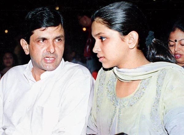 Here’s a #throwback picture of #DeepikaPadukone and her father #PrakashPadukone.