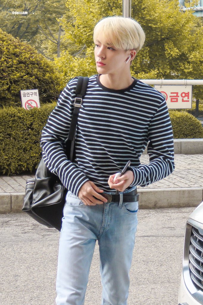 CokeJam423's tweet photo. 190719

보고 싶었어ㅠㅠ

#엔시티드림 #NCTDREAM  #제노 #JENO 👑 https://t.co/DnTgAS5eSB