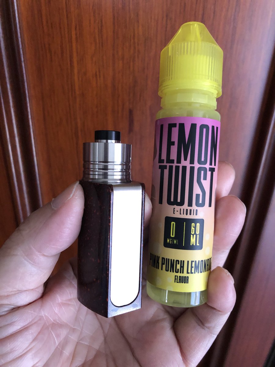 Danny07590579's tweet photo. レモン🍋で一息中
#vape
#18350
#amerpoint https://t.co/PGutigbFeZ