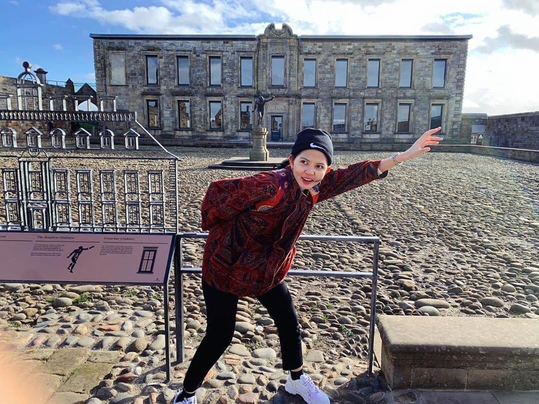 meenakhom3's tweet photo. วันนี้พาเที่ยวเมือง whitby ตามรอยน้องฟ้าใส 🎒
#favkid
#ฟ้าใสคนคลู
Cr.https://t.co/2sTo0HBhc1 https://t.co/2WFEb1qRuy