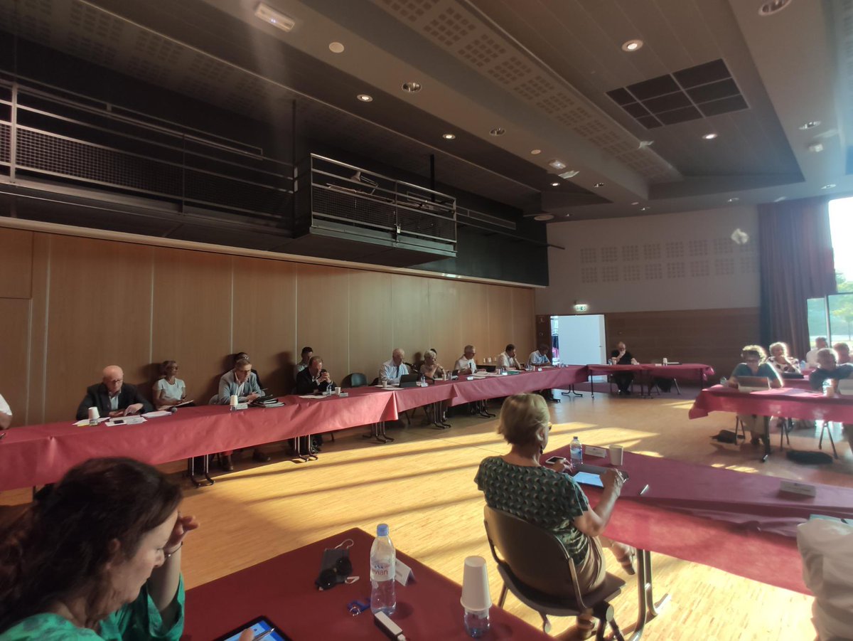 Dernier Conseil Communautaire de la mandature, en mode COVID et configuration mixte à St Jouan. Merci à tous pour ces 6 ans de travail qui ont beaucoup changé <a href="/SaintMaloAgglo/">StMalo Agglomération</a> Nos concitoyens ne l’ont pas encore complètement mesuré <a href="/VilleSaintMalo/">Ville de Saint-Malo</a>