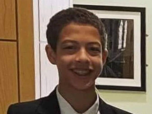 SuzyJourno's tweet image. Can't begin to imagine what Noah Donohoe's parents are going through. If you live in the Shore Road area, check your garage, shed, garden, entry, dash cam or CCTV.  Leave no stone unturned to end this family's nightmare.