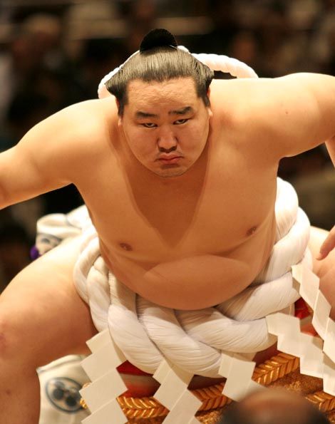 登場シーンで朝青龍の風格、対局中は永田選手、そしてトップ取って、夏のヒマワリの笑顔だよね。

いつも思ってたんだよ、順序が違うんだよ日向さん。
ヒマワリで入って、永田になって、トップで泣くでしょ。
違う、朝青龍、永田、ヒマワリだよ。 