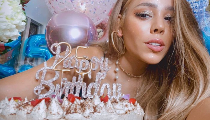  Enterate de como fue el día del cumpleaños de Danna.

Happy Birthday Danna Paola  