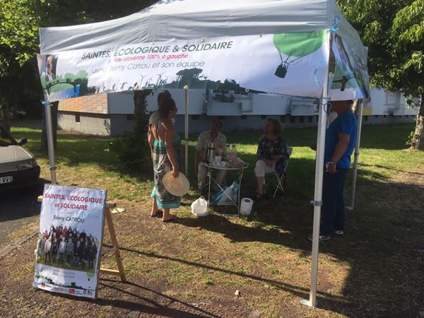 SaintesEcoSol's tweet photo. Toute la semaine, nous sommes allés à votre rencontre : lundi à La Fenêtre et hier à Saint-Sorlin. #Saintes #SaintesEcologiqueEtSolidaire https://t.co/sZdQnHp0Xw