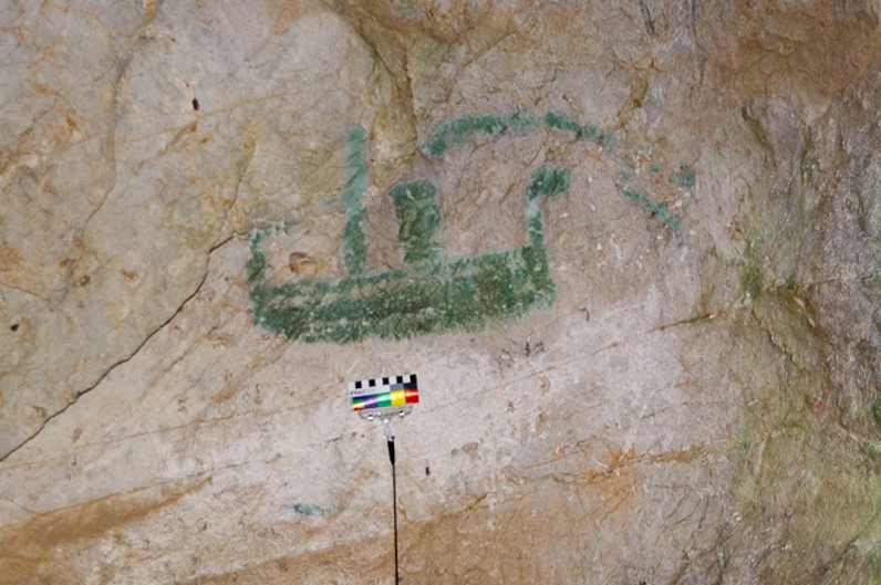 7/8 Or this unusual depiction of a steamship, found in a cave along the Mekong River in Luang Prabang, Laos. Steamships used to ply the Mekong in the late 19th and early 20th century, part of French gunboat diplomacy. Also, this may be the only example of green rock art in SEA.