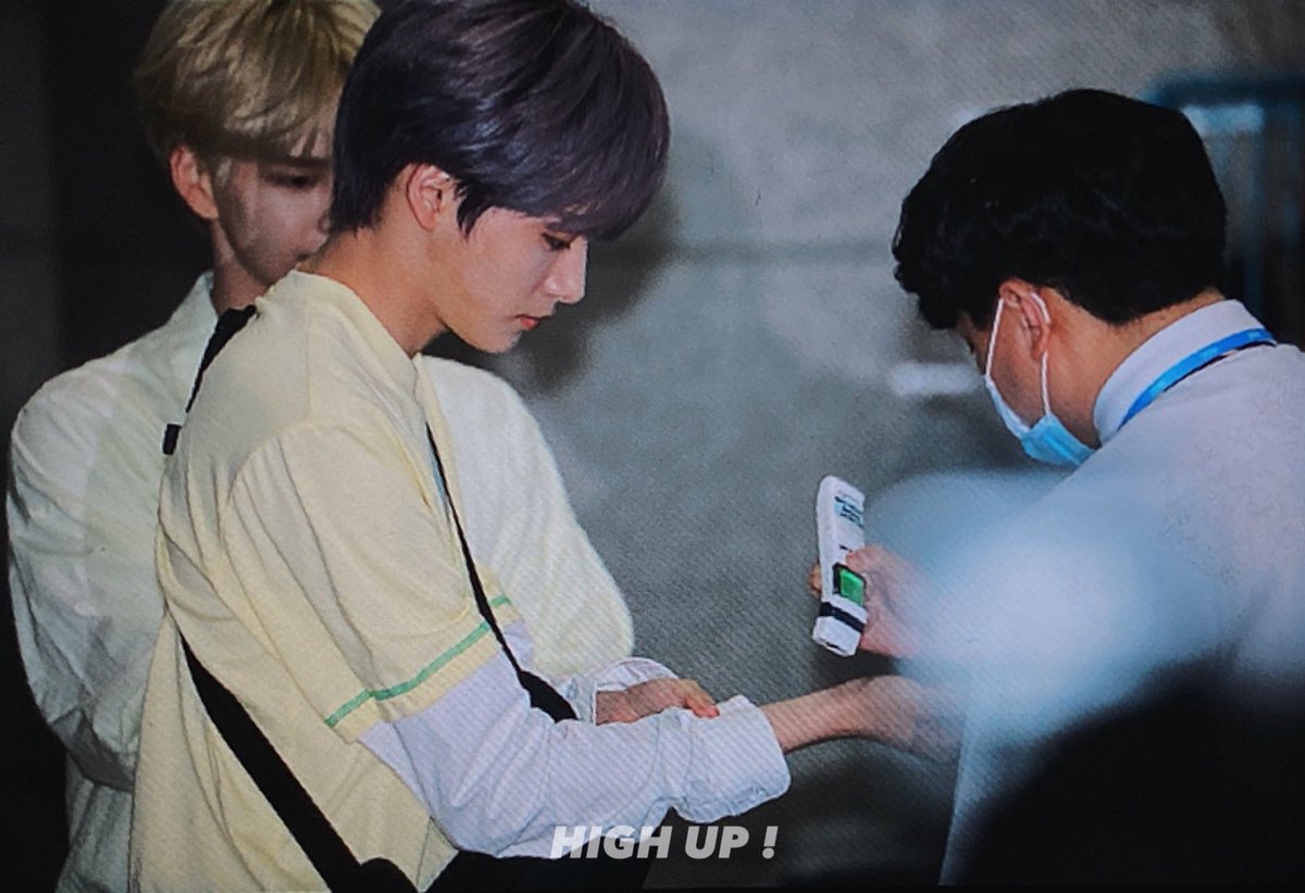 200624

온도 체크중😆😆

 #정모 #JUNGMO #CRAVITY #크래비티 
<a href="/CRAVITY_twt/">CRAVITY</a>