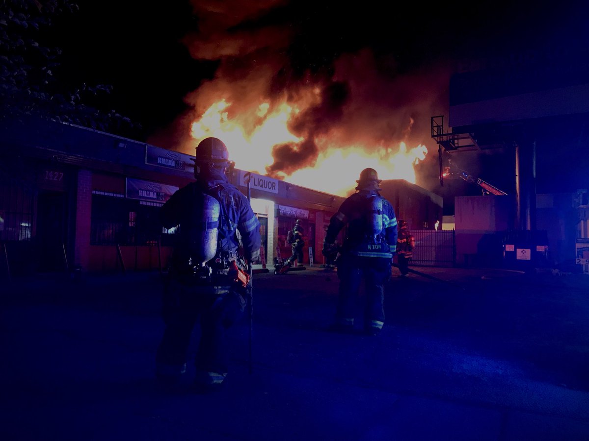 BLDG FIRE | E Central Ave / N Cleveland Ave | SQ1 has fire showing | CMD req 2nd alarm assignment | Scene photo by <a href="/craighacker/">craighacker</a>