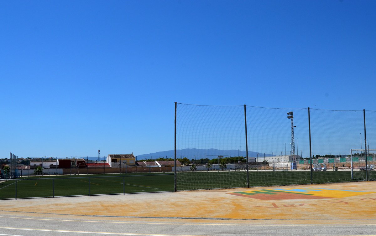 AytoLasTorresC's tweet photo. Por motivos de prevención y seguridad a la espera de la nueva resolución de la Dirección General de Deportes ante la etapa de #nuevanormalidad, la Concejalía de Salud y Deportes ha procedido al cierre de las instalaciones deportivas municipales ➡️ https://t.co/eR4zwCgf0f https://t.co/i4A1gmRQqJ