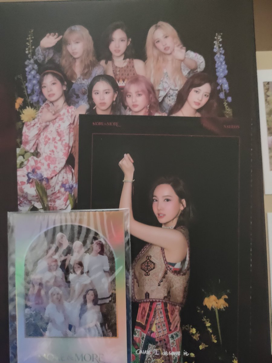 PorPed6's tweet photo. รูปแรก รูปแถมshoppee (ล่าสุด)
แยกใบละ 50 
เหมา 200 (รวมส่ง)

รูปสองใบละ 80 
เหมา 300 (รวมส่ง)

รูปสามแผ่นพิจอง 
ของแถมตามภาพ 200 
ค่าส่ง+50 บาท (ส่งเคอรี่เท่านั้น)
#วันซ์สายเปย์
#ตลาดนัดtwice #ตลาดนัดทไวซ์ https://t.co/0pikg2sTrd