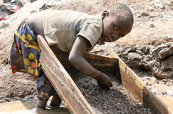 davidkurten's tweet photo. 'Black Lives Matter' - but not if you're a African child forced to mine cobalt for the future green utopia. https://t.co/uAVBN05d2Y