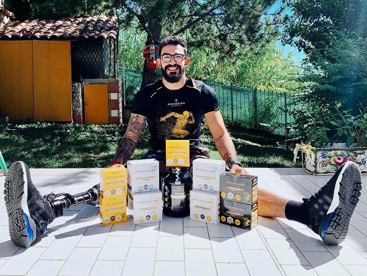 MrGiames's tweet photo. Grazie Aperegina per supportarmi in questo periodo di ripresa degli allenamenti!💪🐝Una la linea di integratori naturali per lo sport!!! Potrai avere il 15% di sconto sul sito https://t.co/m1LkfsKO3W e in fase di acquisto inserendo il codice: DEMAGGI26  ALLENATI IN MODO NATURALE https://t.co/qSr2FnKj9h