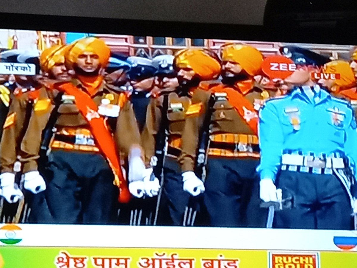 amansharmagsp07's tweet photo. भारतीय  सेना के जवान मॉस्को में परेड कर रहे है । किस किस का सीना गर्व से चौड़ा हुआ ? कमेन्ट व retweet करके अपनी राय  दे । #IndianArmyInRussia https://t.co/Rbs7XA1AAA