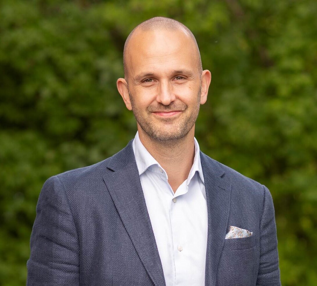 ITkanalense's tweet image. Tre tips för hur företag kan maxa mötet och boosta kreativitet i det nya normala - Under våren har vi sett hur barriärer mellan organisationer och branscher rivits ned och hur g ... - IT-Kanalen - it-kanalen.se/tre-tips-for-h… - #JacobSjösten #NECDisplaySolutions - #ITKUNSKAP