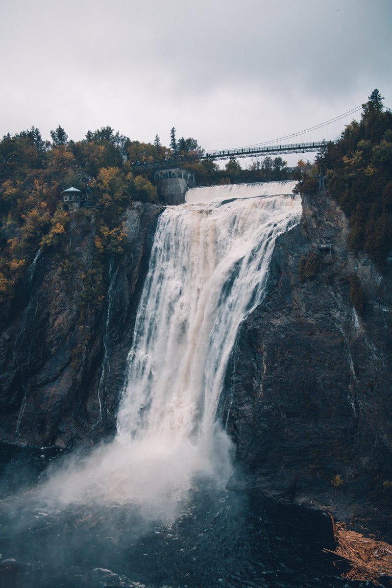 Le parc de la Chute-Montmorency : Il est tout proche du vieux Québec puisqu’il est situé à seulement 15 minutes de route. La chute fait 83 mètres de haut, ce qui la rend imposante et impressionnante . . . .
#dreamsandgo #chutemontmorency #quebec #Canada