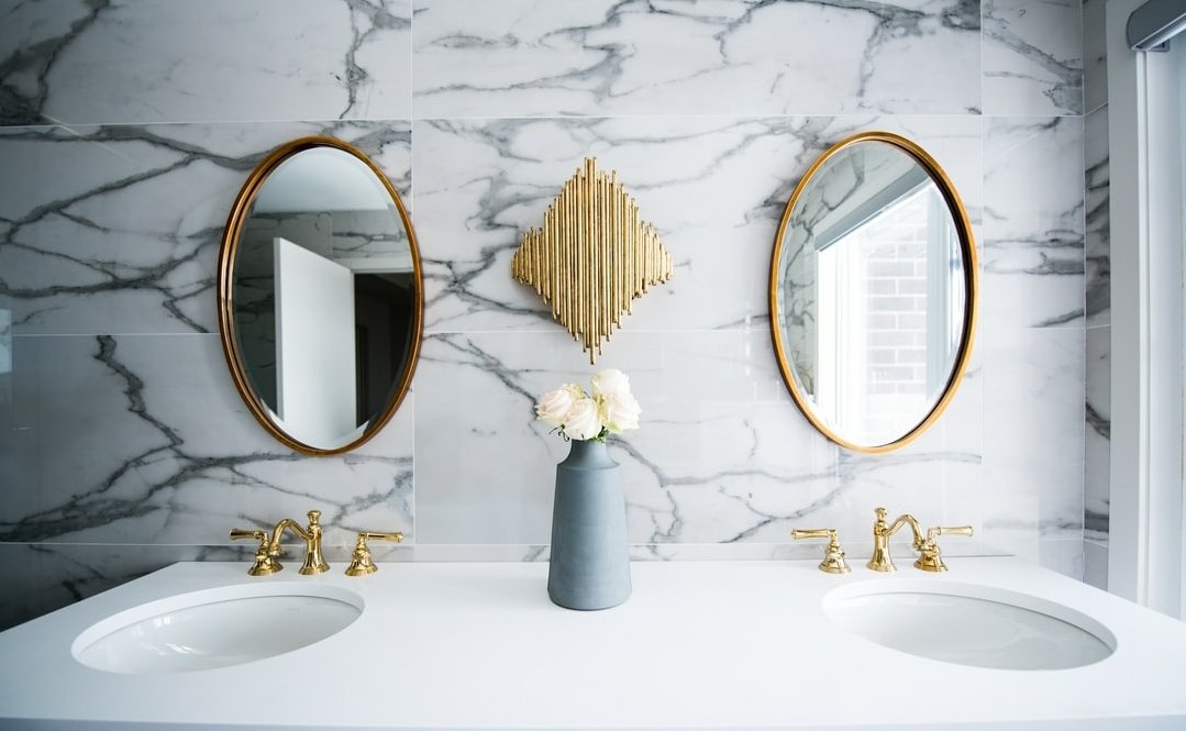 A beautiful granite off set with a shade is an eye catcher for sure.

 #utahpaintingcompany #professionalpaintingcompany #prostousingpros #paintersgonnapaint #renovateyourspace #homeimprovement #homedecor #homedesign #utahinteriordesign #interiordesign #thepainterbros