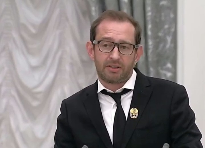 Константин Хабенский пожертвует деньги с госпремии онкобольным детям

Народный артист РФ был награжден за выдающиеся достижения в сфере благотворительной деятельности kp.ru/online/news/39…
