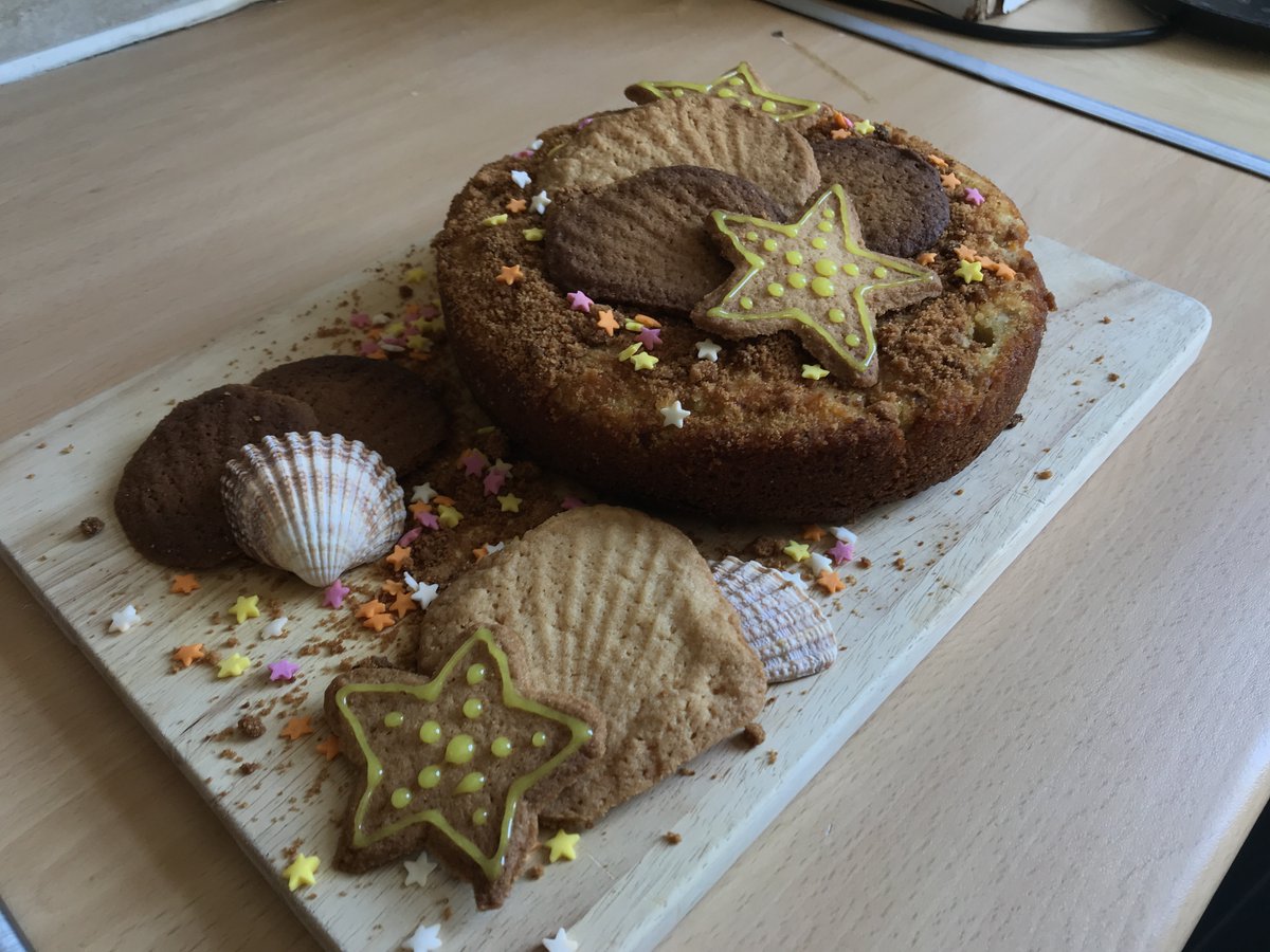 cog_design's tweet photo. @_emmaburr kicked off our #WalrusTeaParty bakes with this seaside extravaganza ๐โญ๏ธ
What say you @HornimanWalrus ? https://t.co/tqi2gHfcVk