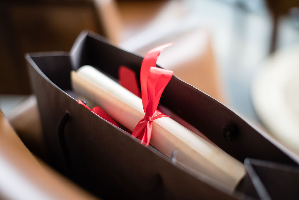swissedu's tweet photo. Congratulations to the César Ritz Colleges Switzerland Spring Term 2020 graduates on and off campus!

Keep in touch by joining the Global Alumni &amp; Careers platform: https://t.co/FhLwso6tGx

#cesarritzcolleges #graduation #swisseducated #graduationday https://t.co/Wutr6AGA8j