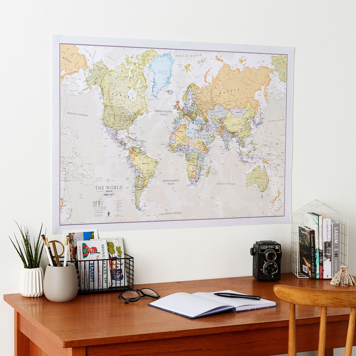 mapsinter's tweet image. PRO TIP: This amazing Medium Classic World Map (Laminated) with encapsulation has a write on/wipe off finish. In other words, using a dry wipe marker, any writing can be wiped off with a proprietary cleaner. ✏️😎
#classicworldmap #summervibes #wallmaps
soo.nr/7V3U