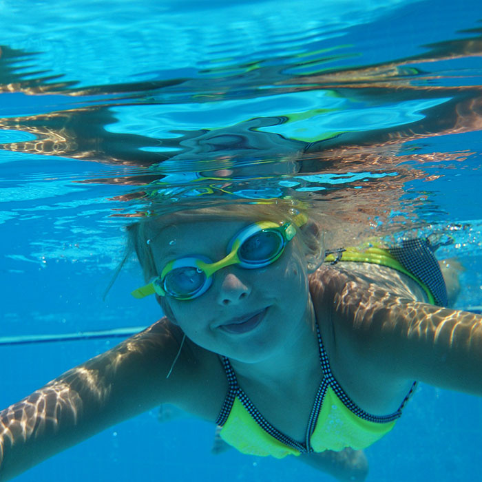 DID YOU KNOW THAT your season pass to the swimming pool could be affecting your teeth? Check out our new blog post to learn about swimmer’s calculus. #parkridge #parkridgeil #parkridgedentist

dentistinparkridge.com/2020/06/17/how…