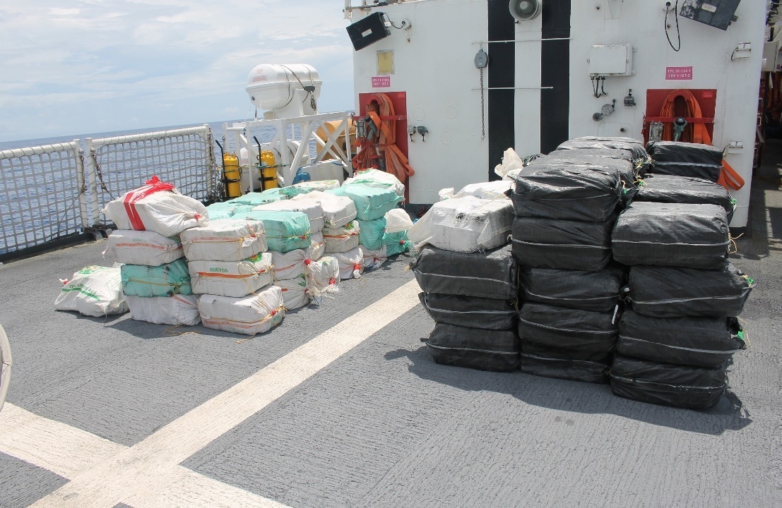 CGC Vigilant crew is staying busy in back-to-back interdictions just off the coast of Limon, Costa Rica. Read more: ow.ly/ZASz50AfA6B #CounterDrugOps #EnchancedCN