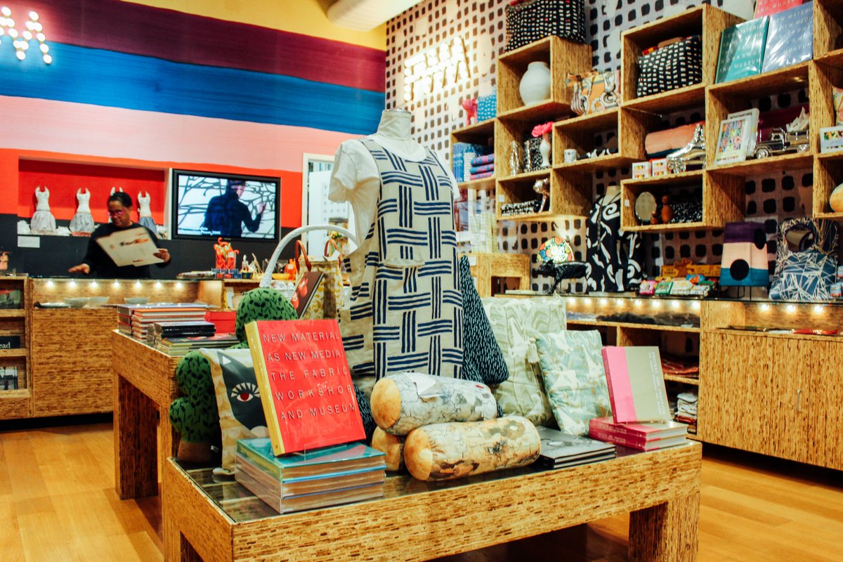 discoverPHL's tweet photo. .@FabricWorkshop's #FWMAtHome resource includes online items for students and educators, patterns for fabric masks, artist interviews, access to their online shop, and more.
Learn more ➡ https://t.co/hiT6Knr1RF
#discoverPHL #PhillyFromHome https://t.co/KsnpFnJUR4