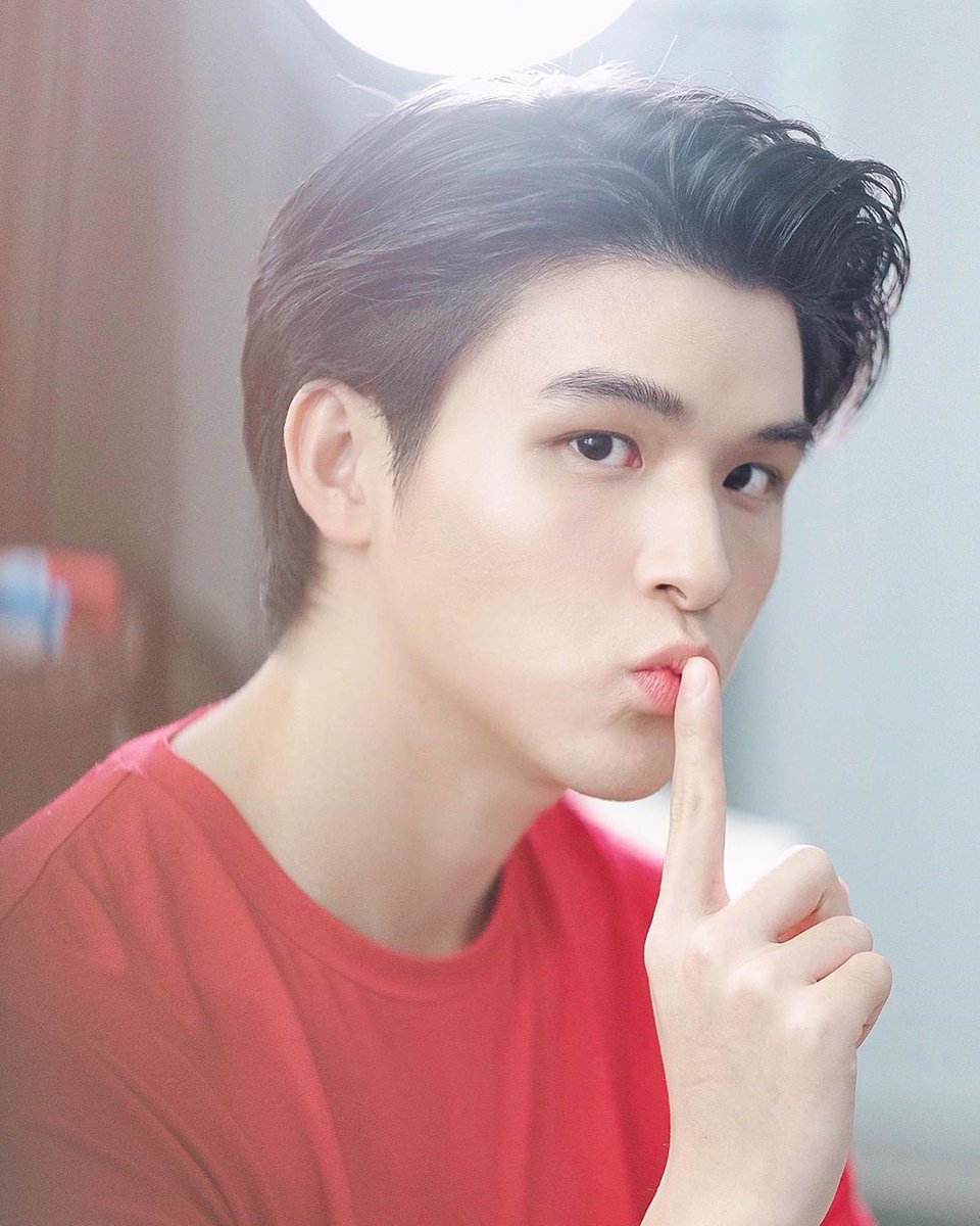 Wongravee Nateetorn (Sky)25 Jun 1998Portfolio  https://www.youtube.com/playlist?list=PLCUIsYHYpxJMavRZioLOfNy_ZjYweeeTsNext Gen