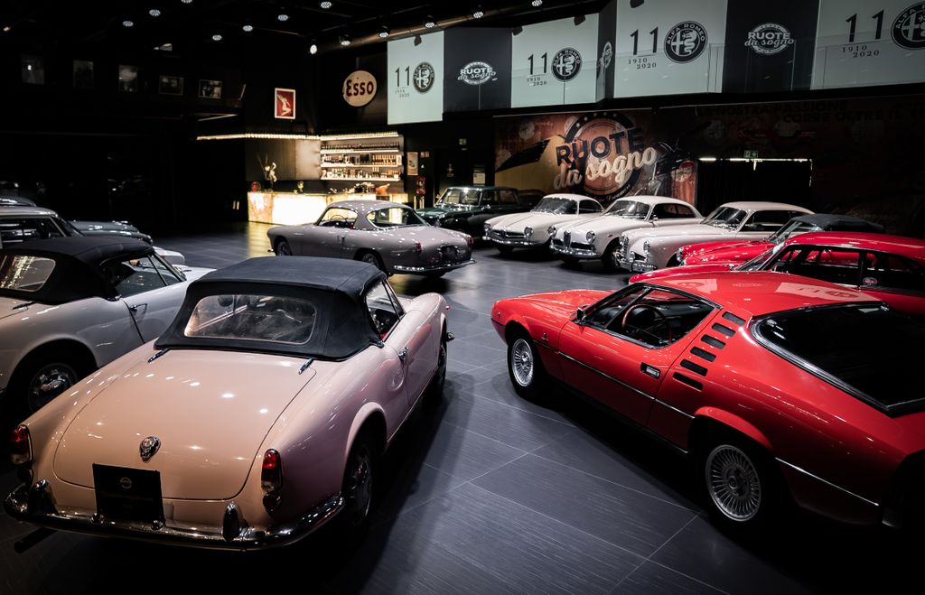 Happy birthday <a href="/AlfaRomeoIT/">Alfa Romeo Italia</a> 🎂
Fot the #AlfaRomeo110th anniversary we made it big, setting up all of our #Biscione masterpieces 🇮🇹
#ruotedasogno #autodepoca #lameccanicadelleemozioni