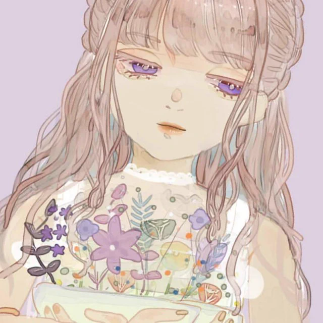 伏し目がちな女の子 