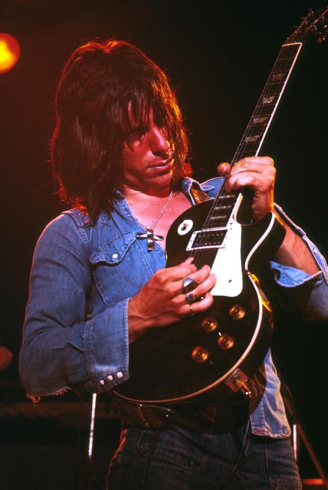 Happy birthday to Jeff Beck born on June 24, 1944. 