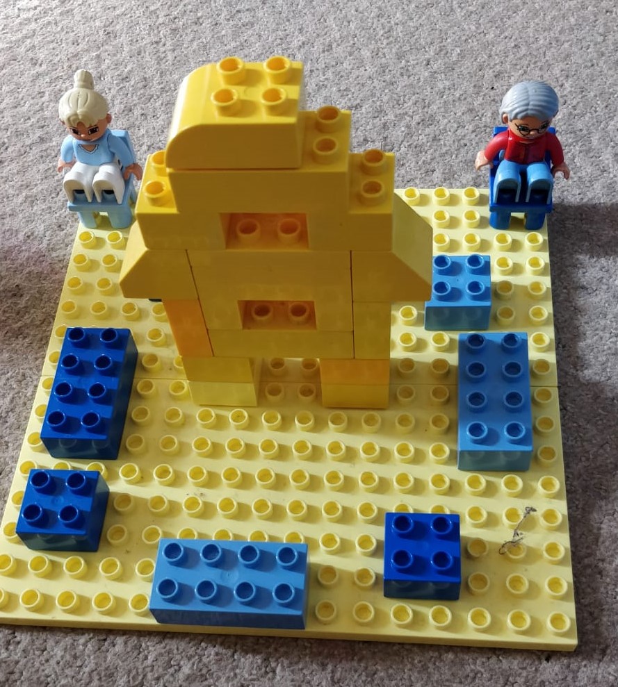 amy_l_oleary's tweet photo. @Leith_Primary Here is Betty in P5's sandcastle #virtualbeachday @leithp5 https://t.co/veBMMBpLGP