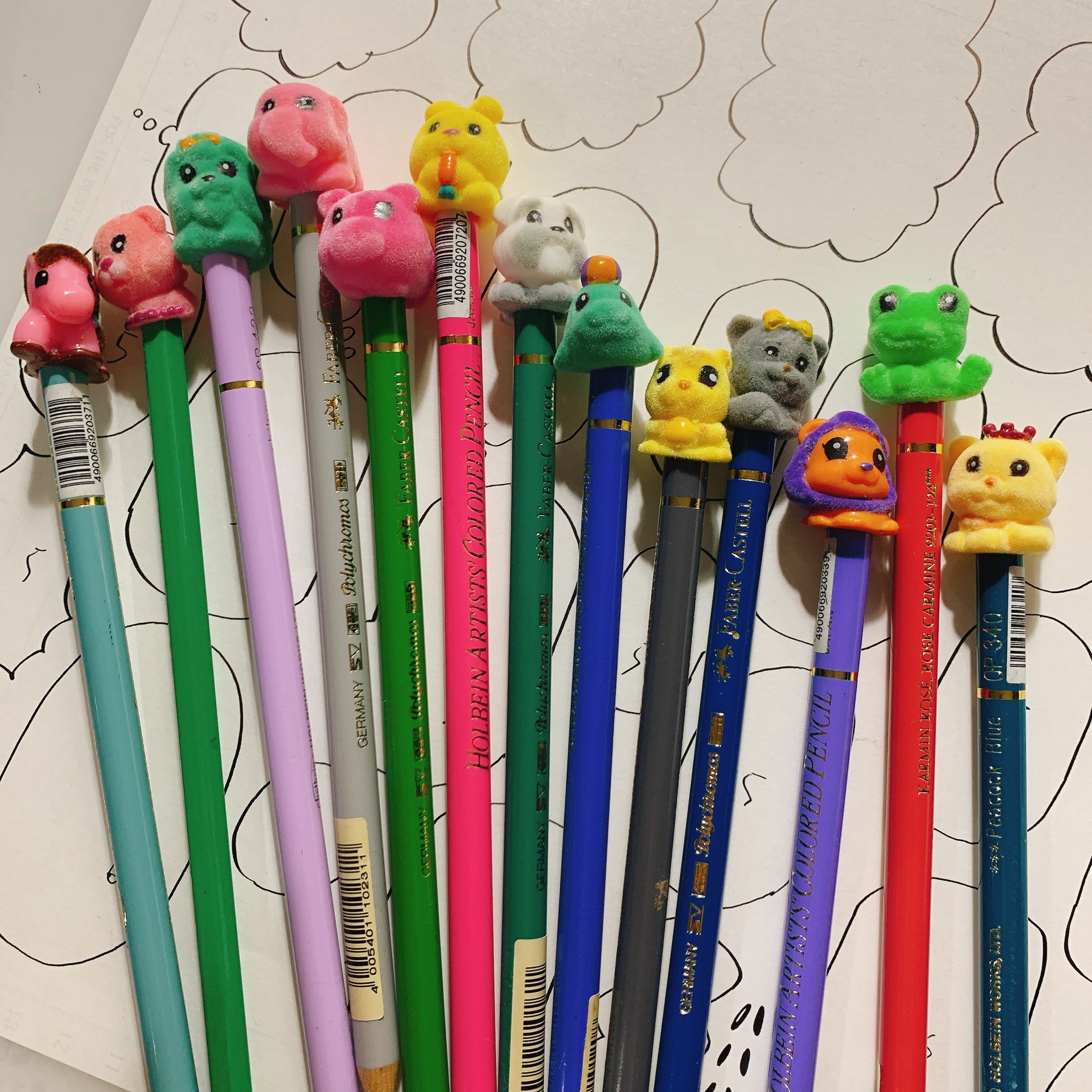 谷口 菜津子 マレーシアで買った謎おもちゃ 鉛筆キャップにできるらしいのでしてみました 使いづらそうだけどかわいい