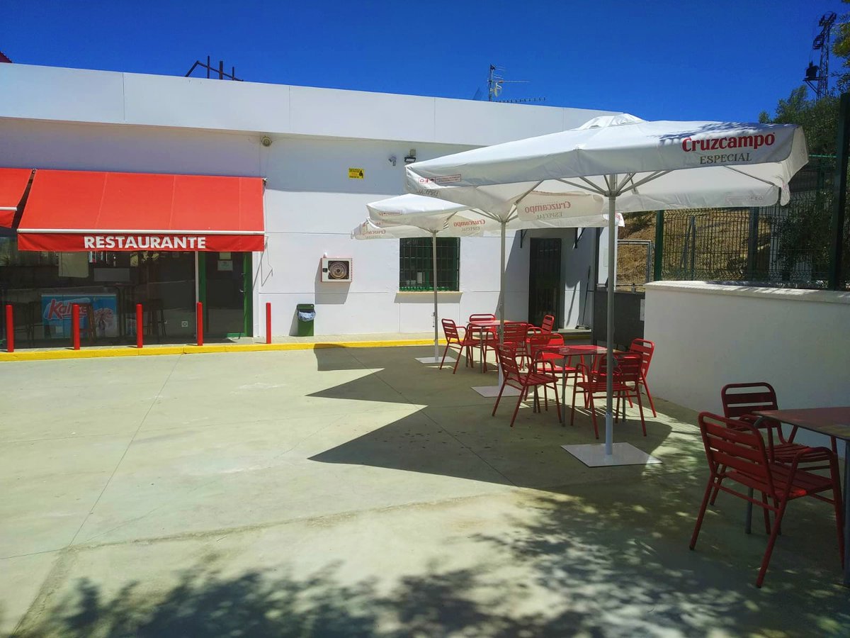 EstacionFaro's tweet photo. ¿Has estado ya en nuestra nueva terraza? 🌞

Estaremos encantados de servirte nuestros ricos desayunos y menús del día en el mejor ambiente. ¡Ven y pruébalos! 🔴Te esperamos🔴

#restaurante #estaciondeservicio #menudeldia #desayunosaludable #gasolinera #gastronomia #jaen https://t.co/s7M0T92FEr