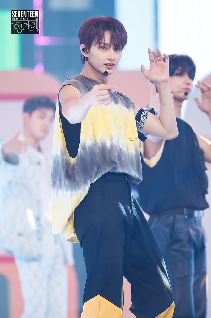 200624 MNET Comback Show Left & Right #SEVENTEEN #세븐틴 #헹가래