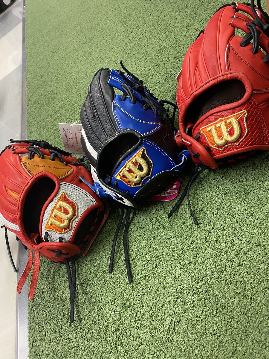 スポーツスタジアムソブエ 野球 Ar Twitter 今日の内垣のオススメ ウィルソンの ウィルソンクイーン 小さい手の女性用に設計されたグラブ 軽くて丈夫いスーパースキンを使用 軟式 ソフトどちらもいけます 気になった方は 是非店頭へ