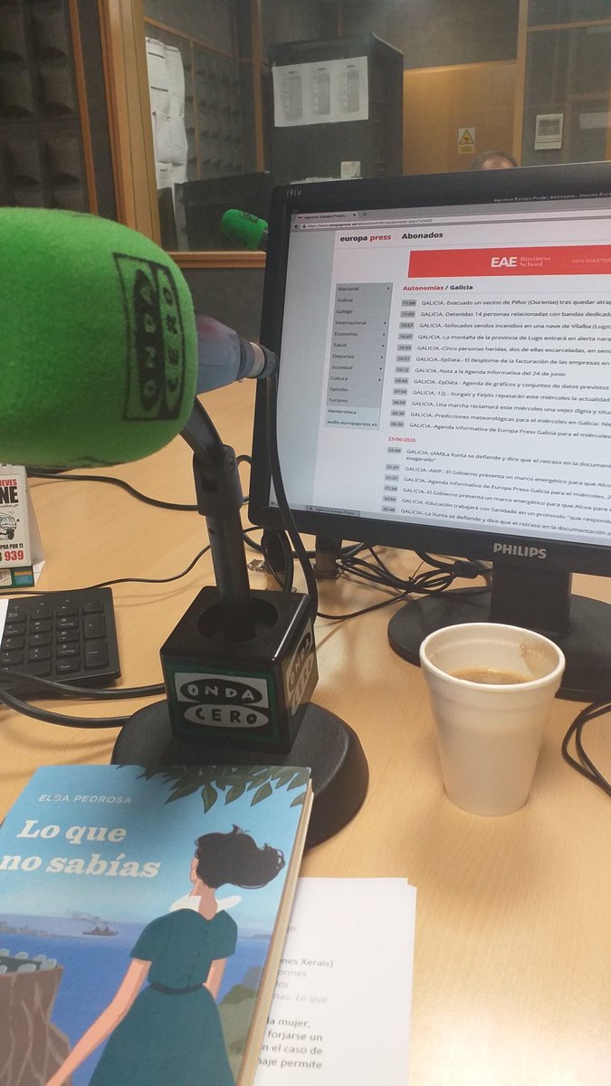 Festivo en Galicia 
Lendo e falando <a href="/elbapedrosa/">elba pedrosa</a>
A partir das 12:35 en <a href="/OndaCeroGalicia/">Onda Cero Galicia</a>