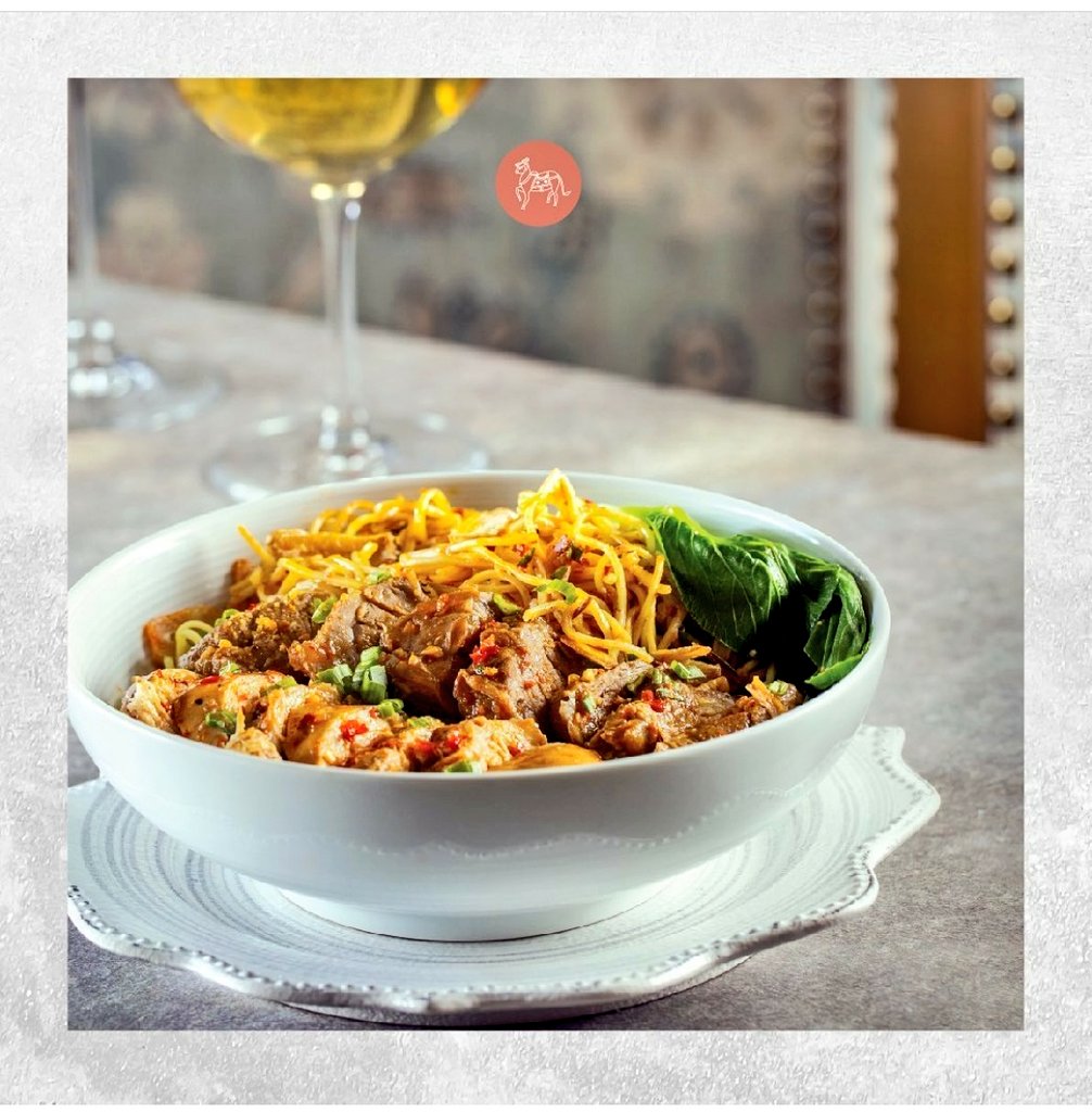 BeyondBistro's tweet photo. Delight for the eyes not just the taste buds.

Call us or Whatsapp us to place your orders: +91 9717741360
#beyonddesignsbistro #homedelivery #DIYkits #freshfooddelivered #fooddelivery #newdelhi #gurgoan #cravings #foodie #delhifoodie #delhidiaries #delhifoodblogger #delhigram https://t.co/gKsiRKcdJL