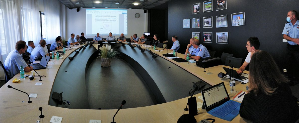MarcLopezEnsosp's tweet photo. 1ère semaine #GestionDeCrise pour la #Formation #ElèvesColonels #SPP. Sous l'animation @ENSOSP #ForCrise, séminaires thématiques ou mises en situation professionnelle en COD ... à suivre :-) https://t.co/qiThl7FFe3