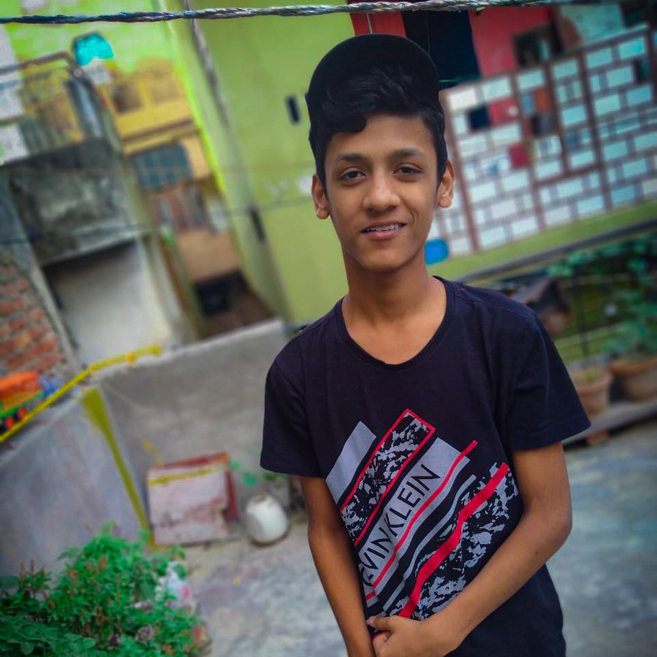 saifiboykaif's tweet photo. #NewProfilePic #editingbyme https://t.co/YiwE0bHf2S