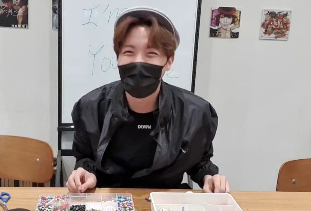 D3: This lil ball of sunshine spent a whole hour making the cutest bracelet for us!! It might seem like a simple gesture but it holds so much love in it.