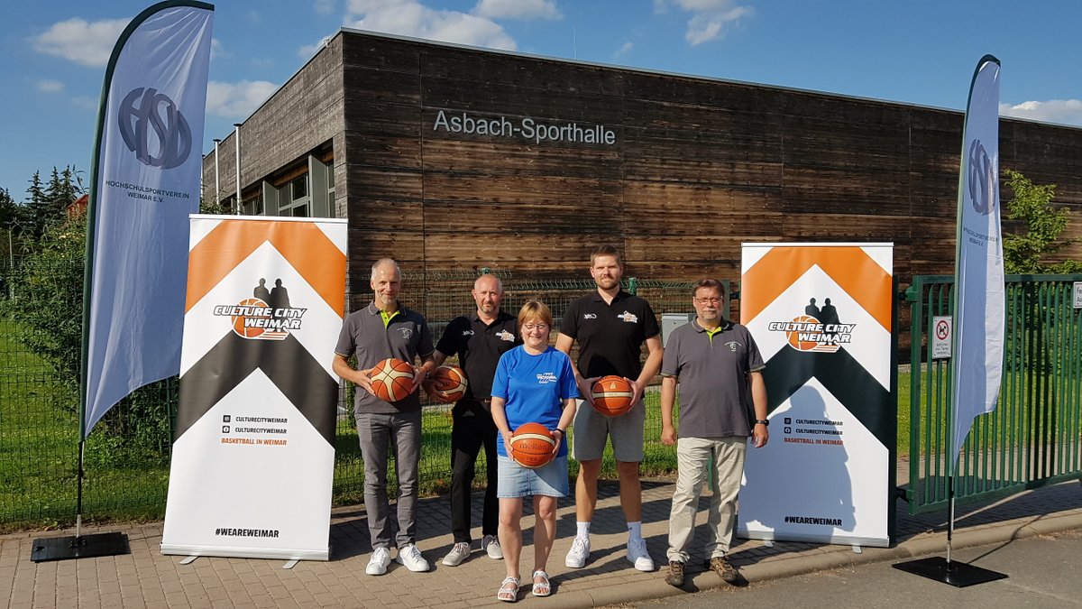 Weiter zusammen! Die Kooperation zwischen @basketsjena mit der SG HSV-KSSV Weimar und dem gemeinsamen Perspektivteam Culture City Weimar wird fortgesetzt und weiter ausgebaut. bit.ly/2Z1eQLj #basketball #thueringen #jena #weimar #gemeinsam