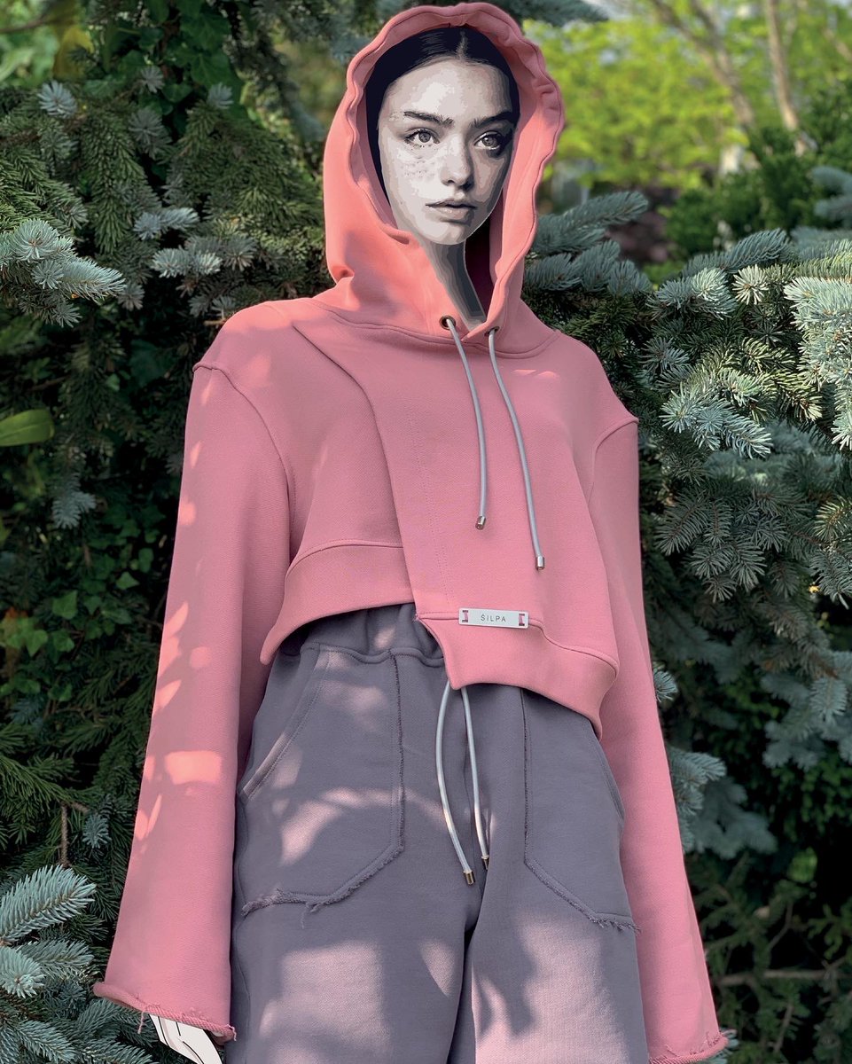 SILPACLOTHING's tweet photo. Śilpa W/W sweatshirt coming out this month! Follow @silpaclo for more information on the drop!

°
°
°
°
°
#womanswear #sweatshirt #hoodie #fashionblog #fashion #lookbook #ootd  #streetfashion #art #vogue #streetwear #womansfashion #womanswear #Mensfashion #menswear https://t.co/zgf5yjzZIf