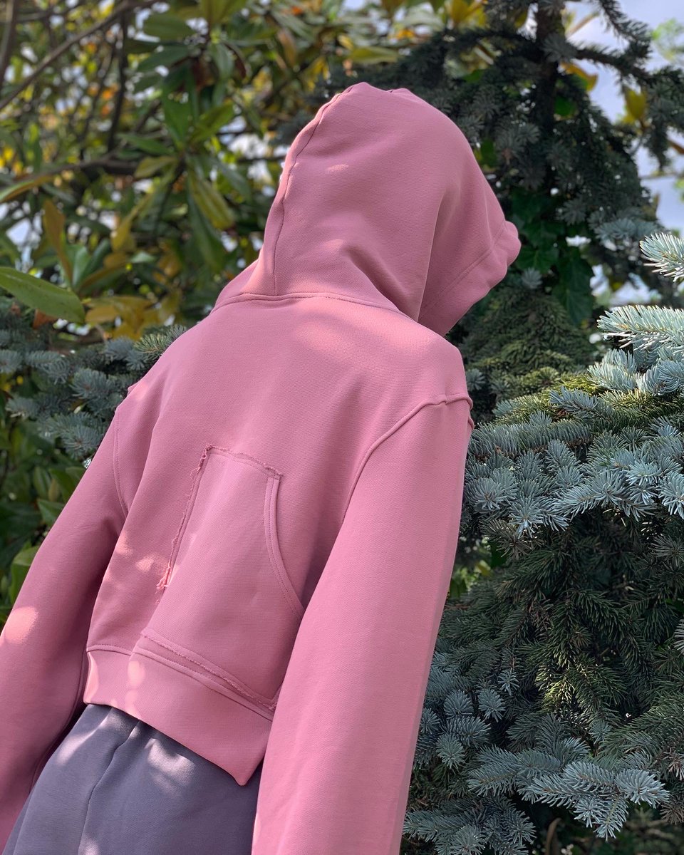 SILPACLOTHING's tweet photo. Śilpa W/W sweatshirt coming out this month! Follow @silpaclo for more information on the drop!

°
°
°
°
°
#womanswear #sweatshirt #hoodie #fashionblog #fashion #lookbook #ootd  #streetfashion #art #vogue #streetwear #womansfashion #womanswear #Mensfashion #menswear https://t.co/zgf5yjzZIf