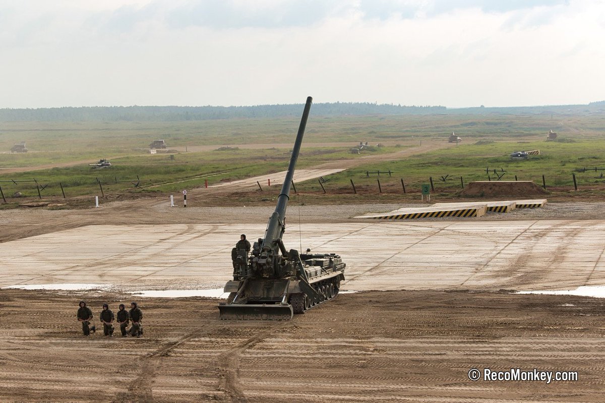 Russia has, of course, a lot more indirect fire kit than this in land vehicle domain, especially gun & mortar vehicles, but it appears this is it for the parade. Will be looking at doing a few consolidated threads with up to date pics of all Russian kit for reference by category