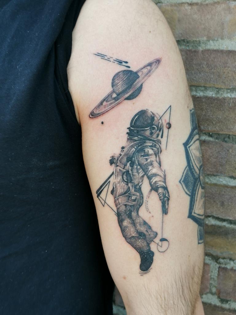 60 Explosive Rocket Ship Tattoo Designs for Men [2024 Guide] | Ship tattoo,  Tattoo designs men, Rocket ship tattoo
